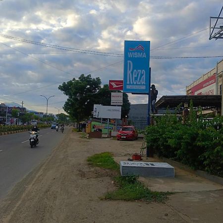 Wisma Reza Palopo Motel Dış mekan fotoğraf